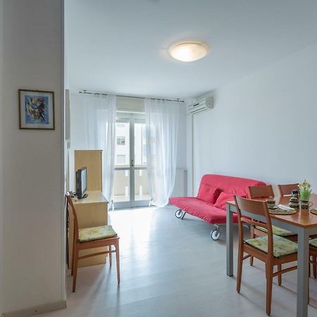 Lignano Sabbiadoro Luna Apartments Экстерьер фото