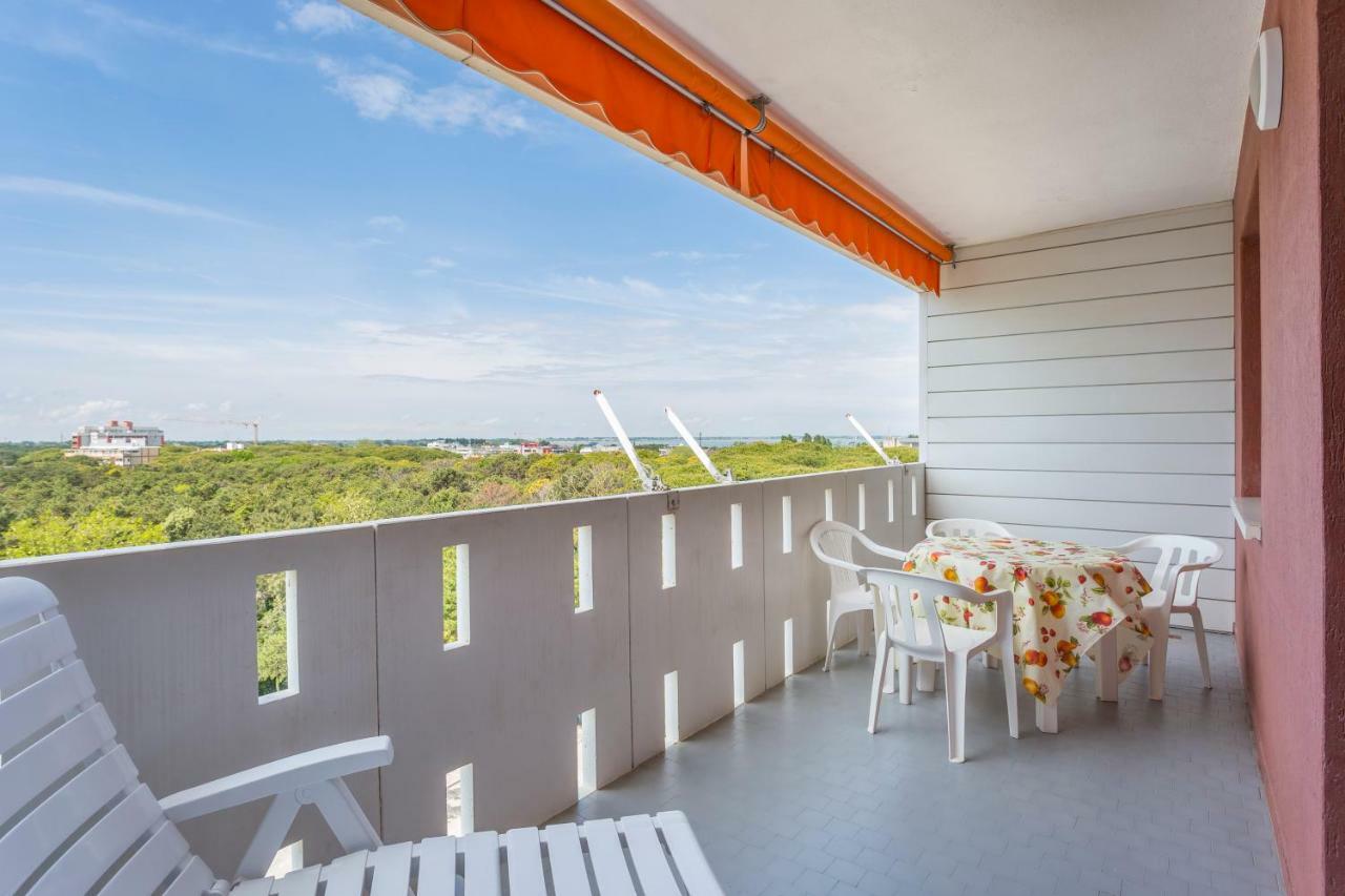 Lignano Sabbiadoro Luna Apartments Экстерьер фото